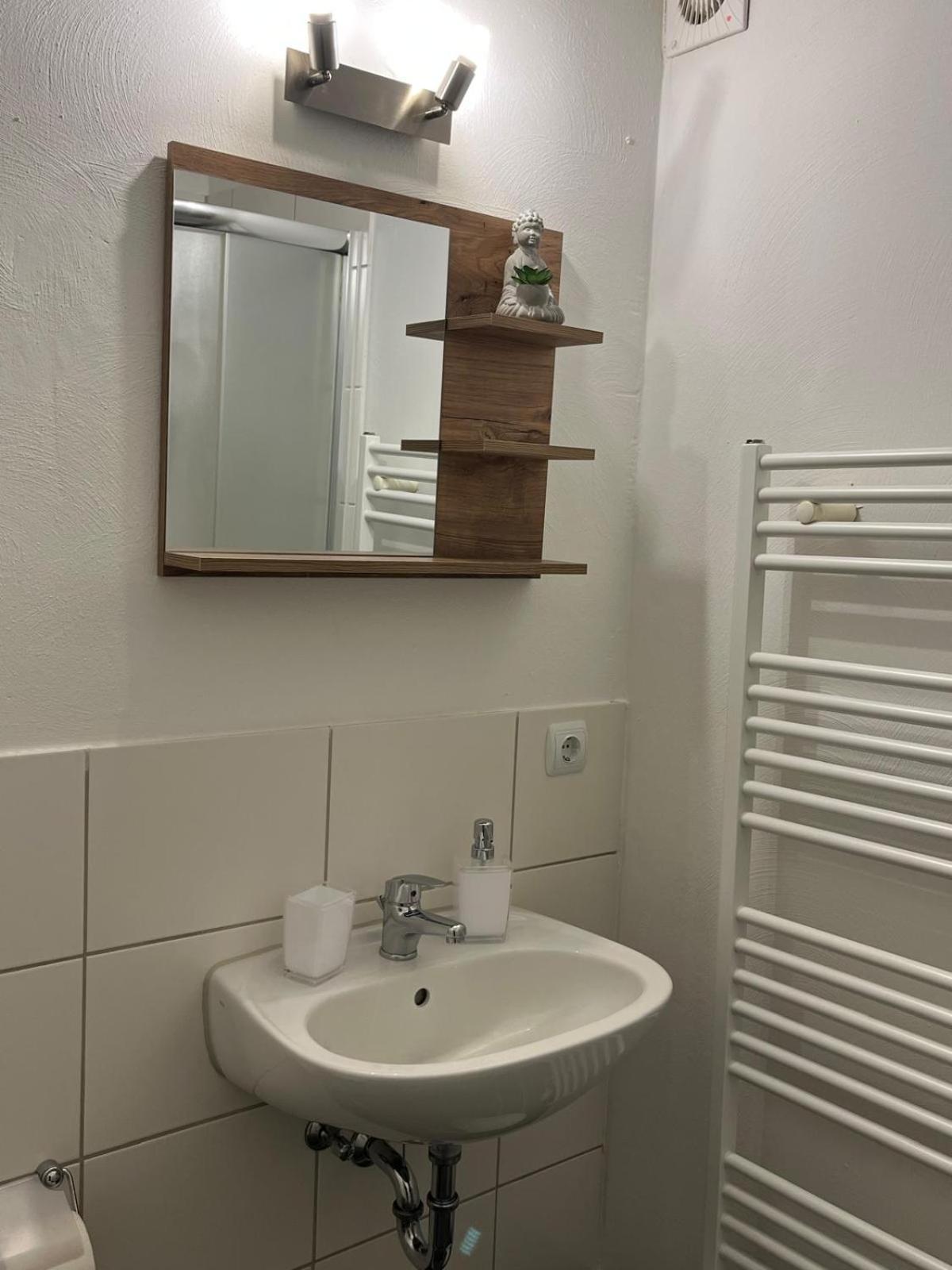 1 Zimmer Apartment Naehe Uni Гёттинген Экстерьер фото